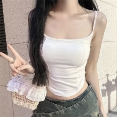 批发实拍2026春夏新款<b class='q'>时尚</b>韩版自带胸垫内搭小吊带女显瘦<b class='q'>打底衫</b>上衣