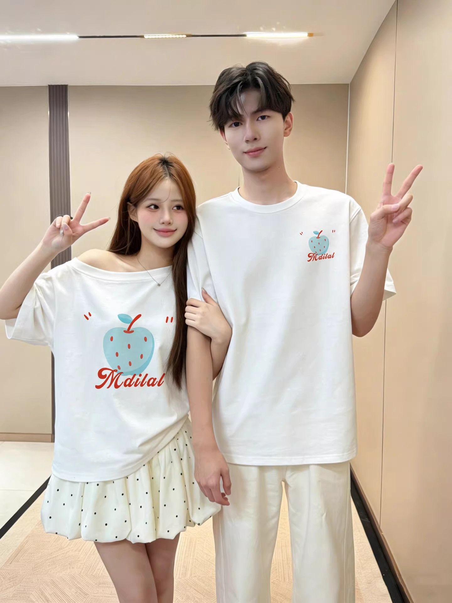 RY1175# 超好看的特别的情侣装斜肩短袖T恤2026新款夏季小众童趣印...