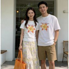 批发今年流行爆款<b class='q'>情侣装</b>t恤夏季2026新款设计感小众斜肩短袖上衣套装T