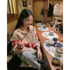 批发甜美减龄蕾丝钩花上衣衫