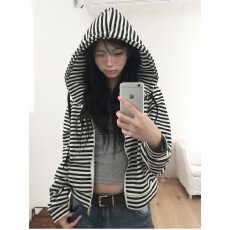 批发已出 <b class='q'>韩国</b>2026春新品条纹可爱连帽拉链<b class='q'>卫衣</b>女