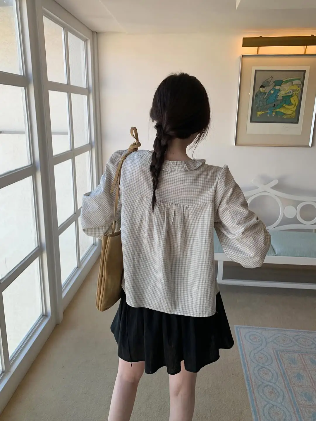 체크 무늬 러플 장식 루즈 긴소매 블라우스 상세 이미지 1