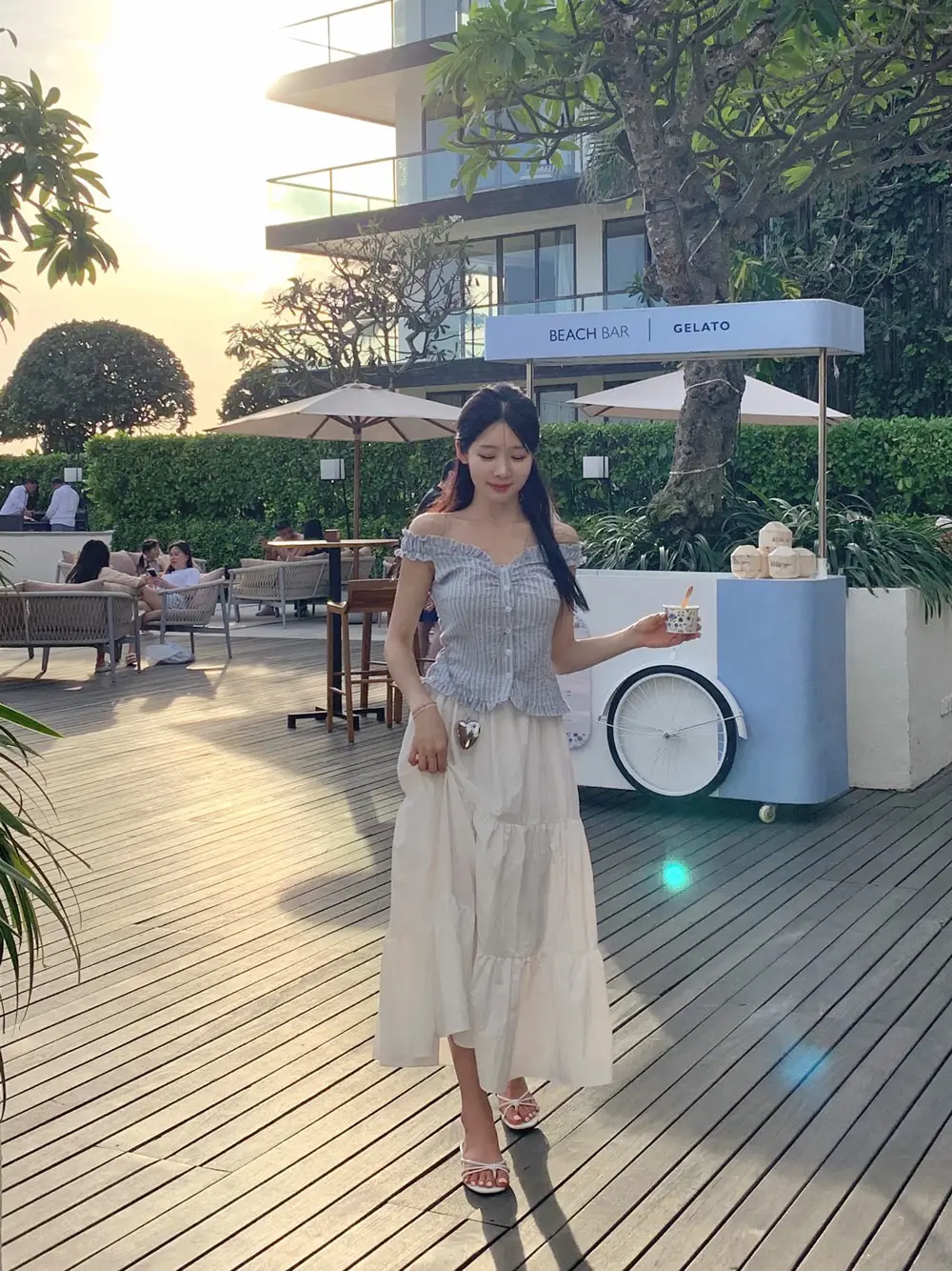 러플 블루 스트라이프 오프숄더 2웨이 셔츠 상세 이미지 6