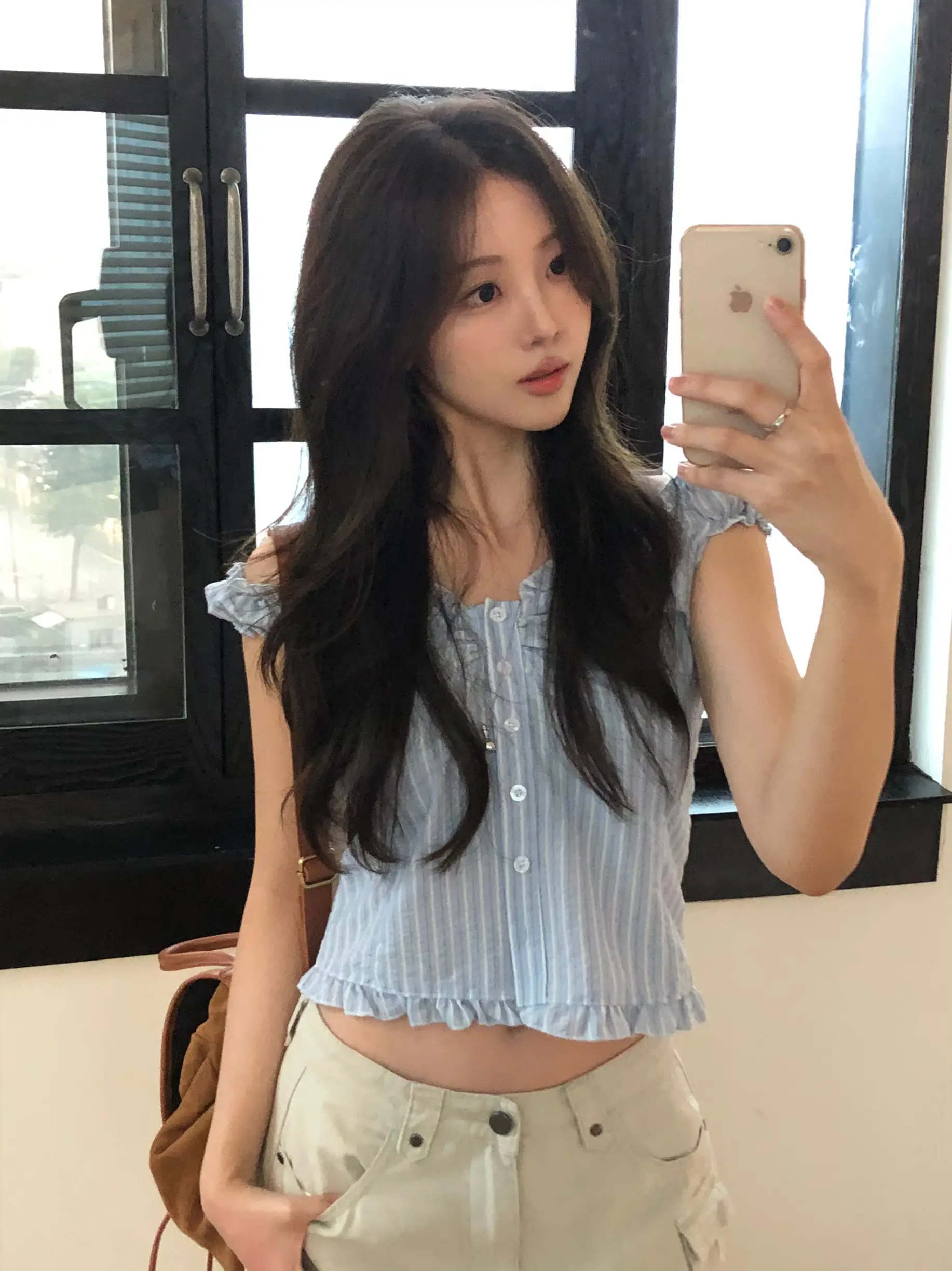 러플 블루 스트라이프 오프숄더 2웨이 셔츠 상세 이미지 22