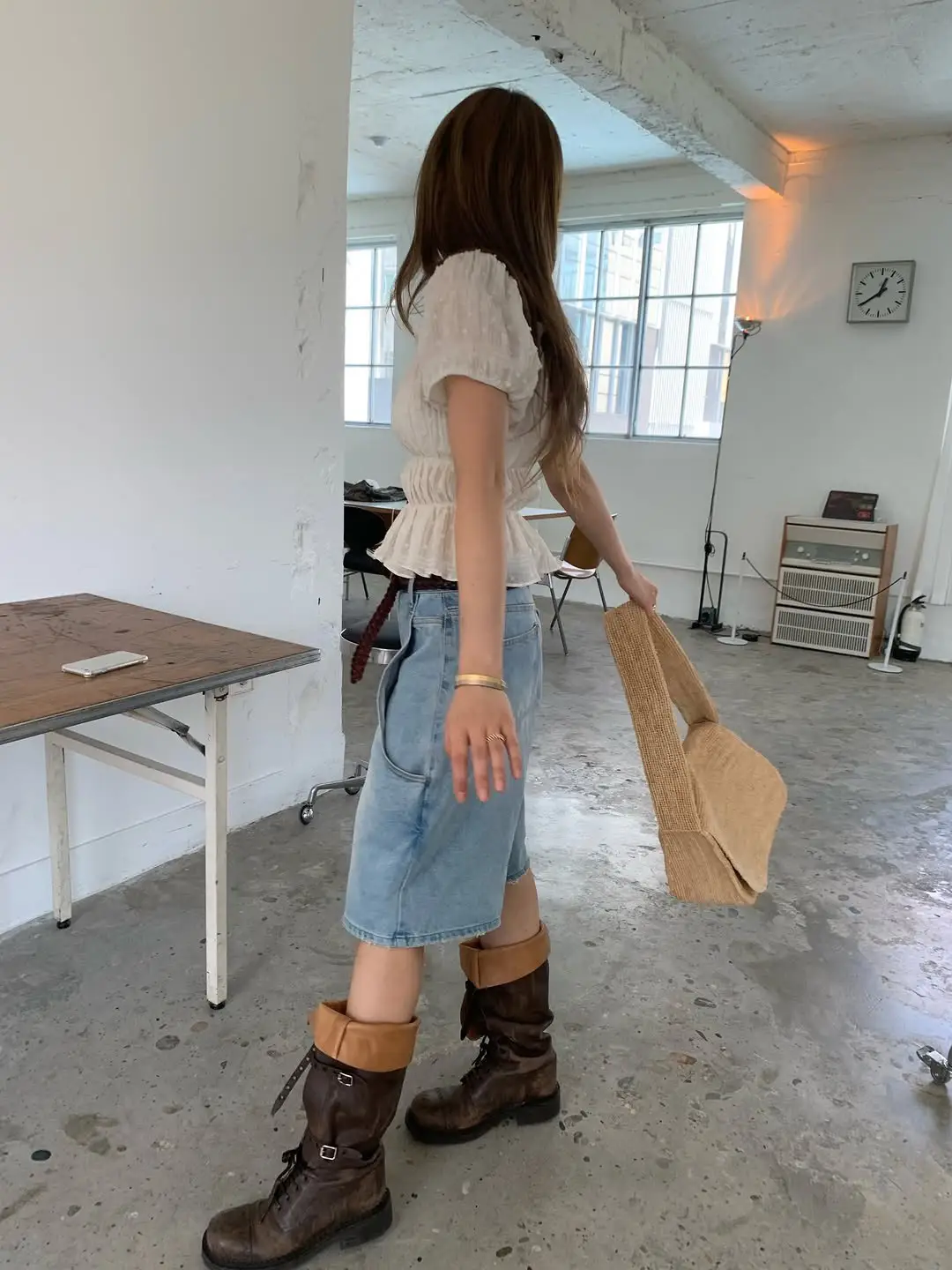 쉬폰 도트 자카드 오프숄더 블라우스 상세 이미지 7