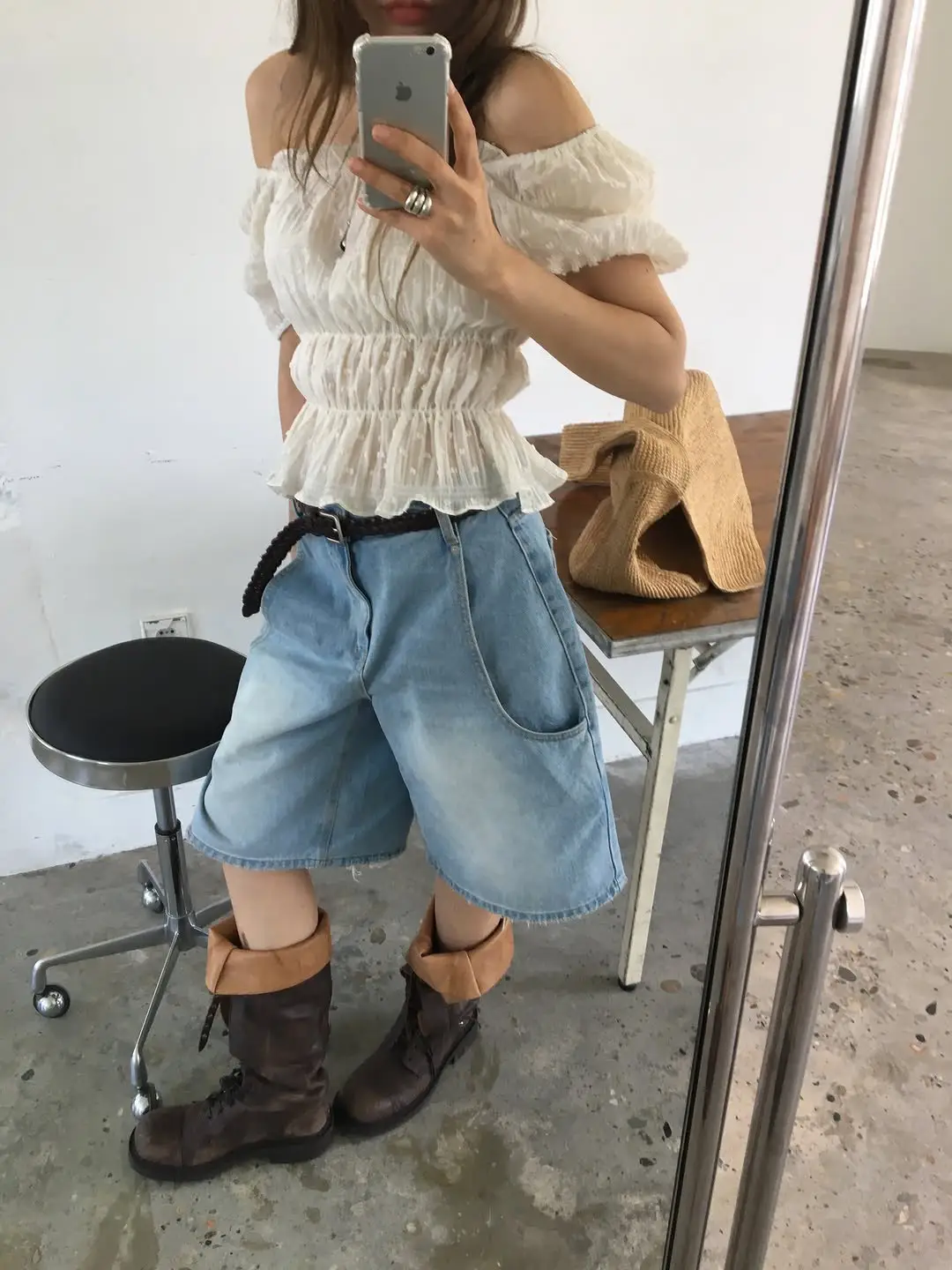 쉬폰 도트 자카드 오프숄더 블라우스 상세 이미지 10