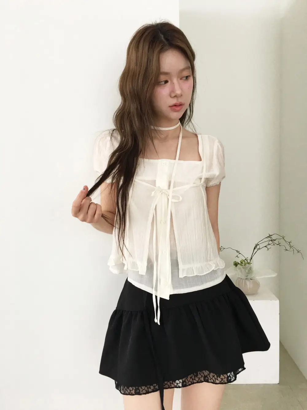 끈 디테일 레이어드 루즈 반소매 블라우스 상세 이미지 11