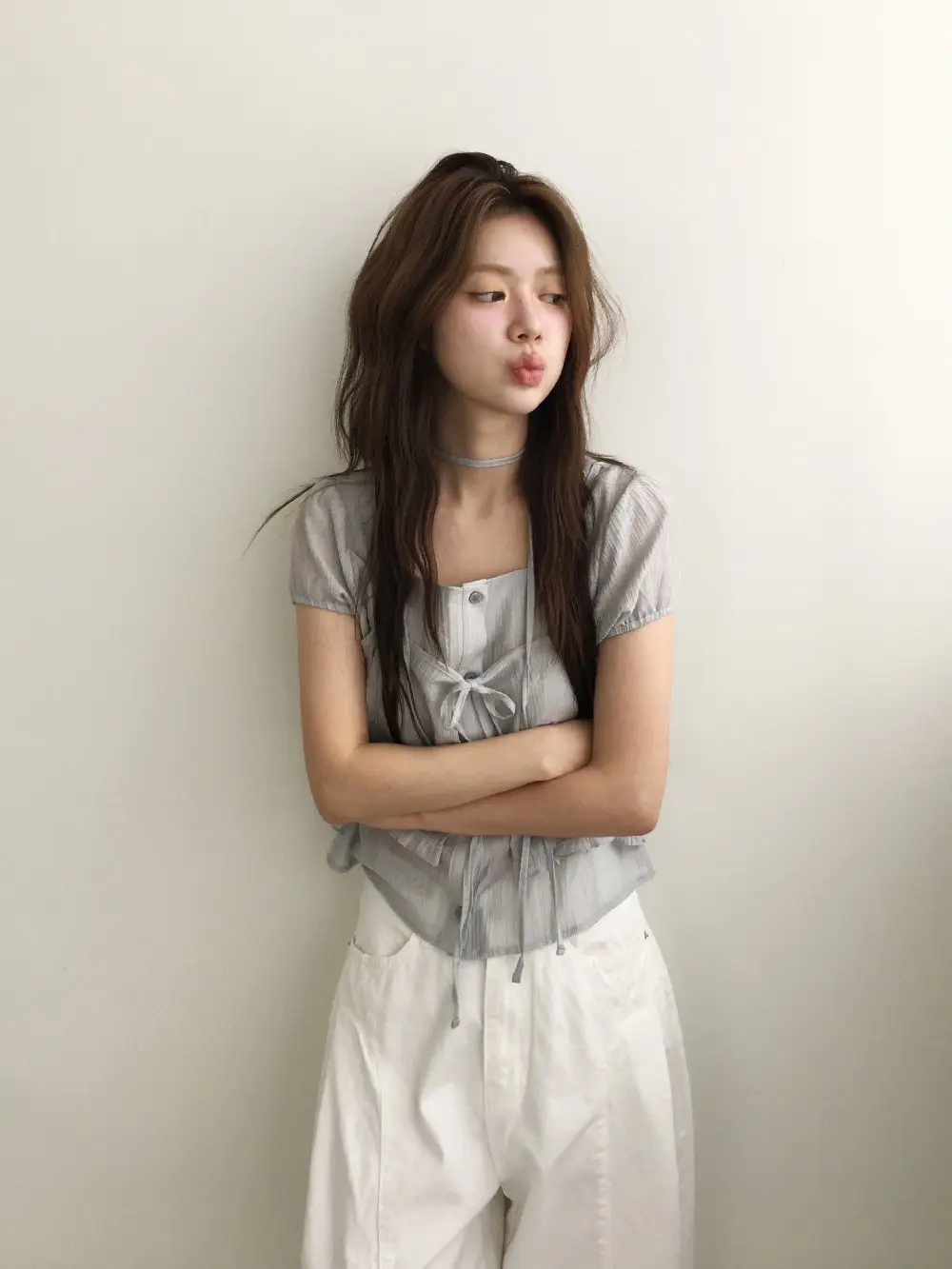 끈 디테일 레이어드 루즈 반소매 블라우스 상세 이미지 22