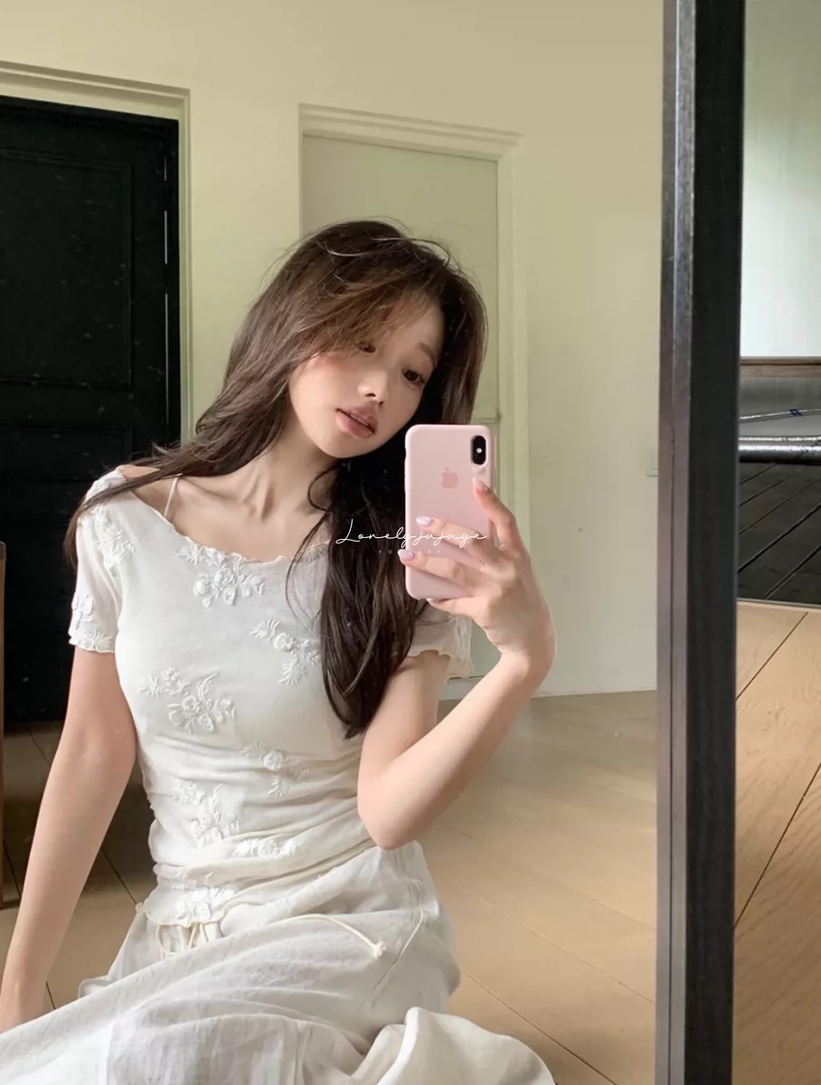 재고 있음 chic 부드러운 절묘한 3 차원 자수 꽃 마이크로 볼륨 측면 청 ~을 통해 스택 착용 반팔