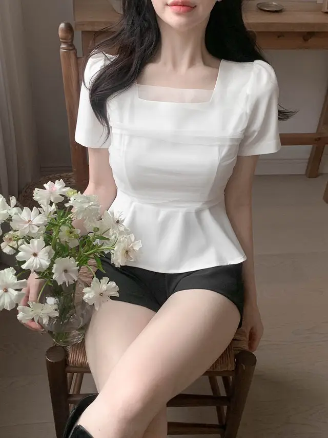 프렌치 스타일 망사 매쉬 스퀘어넥 퍼프소매 블라우스 상세 이미지 3