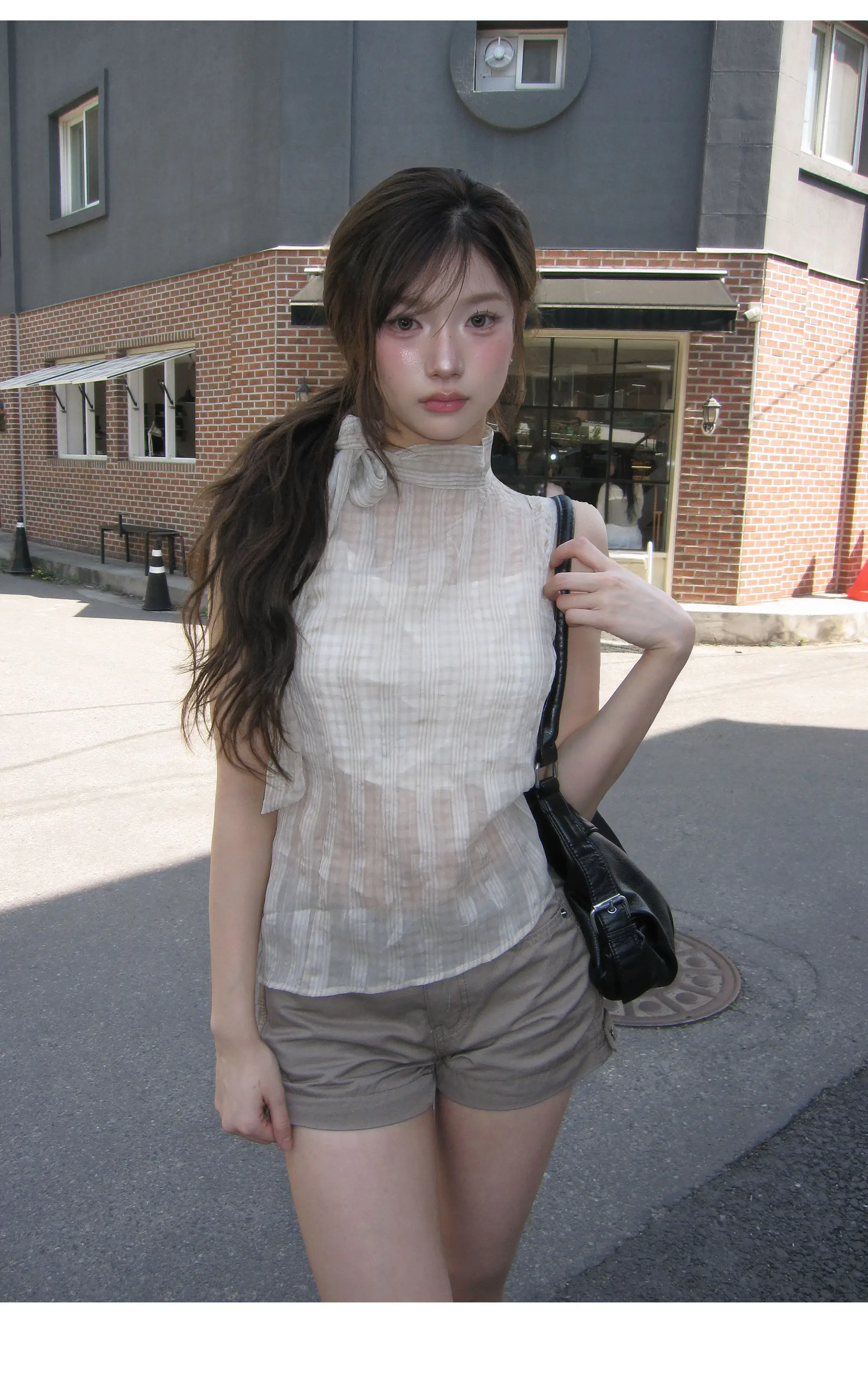 레트로 스탠드 칼라 홀터넥 리본 타이 주름 체크 민소매 셔츠 상세 이미지 10