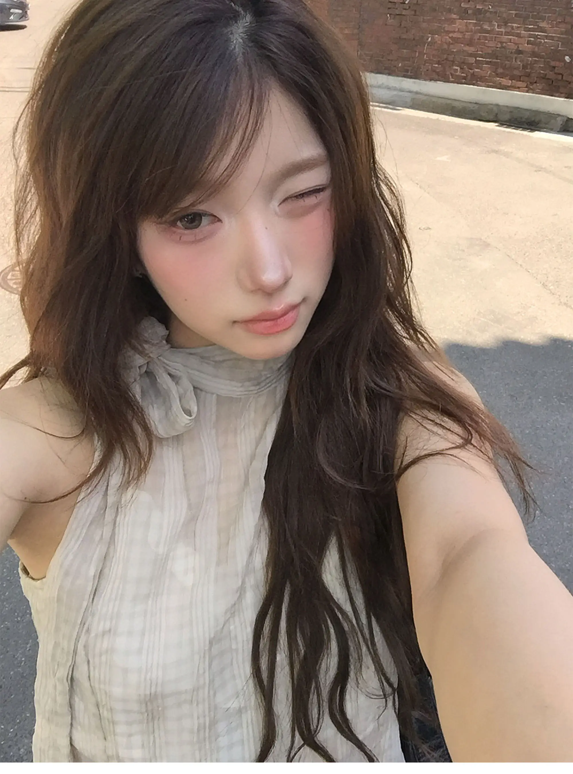 레트로 스탠드 칼라 홀터넥 리본 타이 주름 체크 민소매 셔츠 상세 이미지 11