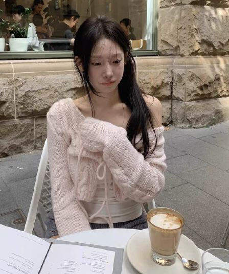 재고 있음 2026 년 이른 가을 V넥 레이스업 레이스 오픈 가디건 여성 프랑스식 부드러운 바람 재킷 작은 숄 맨위