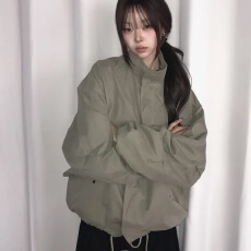 批发有货chic 秋<b class='q'>冬</b>百搭户外休闲风宽松抽绳衣摆短外套26春季新款女