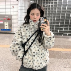 批发26韩系<b class='q'>可爱</b>减龄波点小立领拉链宽松百搭摇粒绒卫衣外套