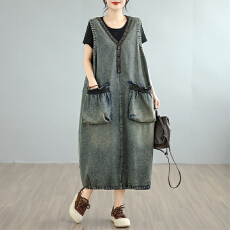 批发新款实拍牛仔休闲复古风做旧宽松<b class='q'>文艺</b><b class='q'>范</b>大口袋连衣裙女