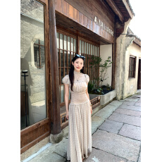 批发实拍实价  浪漫优雅~复古式打揽工艺小众褶皱收腰长款连衣裙