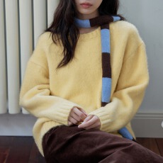批发<b class='q'>黄色</b>圆领毛衣女冬款宽松慵懒风软糯针织衫套头内搭加厚上衣