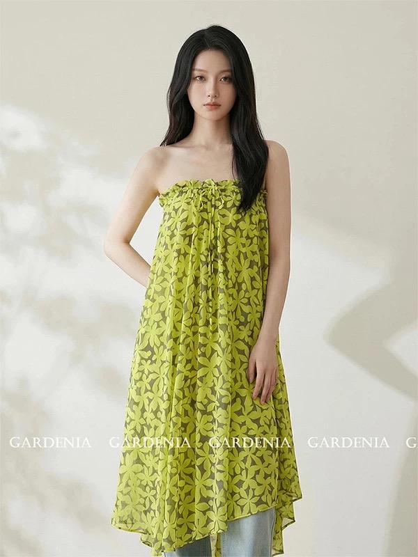 gardenia 한 부서 분위기 센스 녹색 꽃무늬 둘 착용 반신 스커트 여성 2026 휴가 바람 튜브탑 드레스