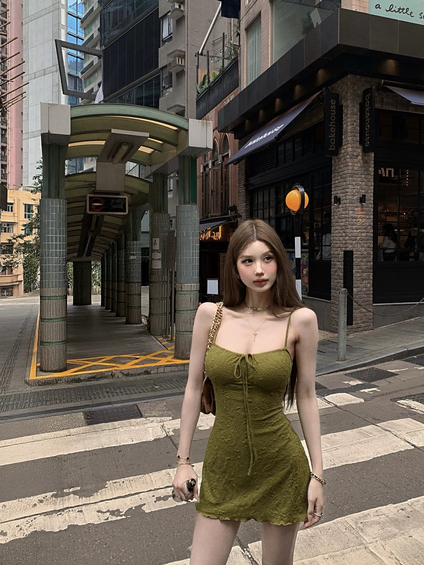 tongiiuu 웨이 팬 모니카 레트로 휴가 질감 슬립 여성 드레스 허리 수축 슬림해 보이는 한 마디 미니 스커트