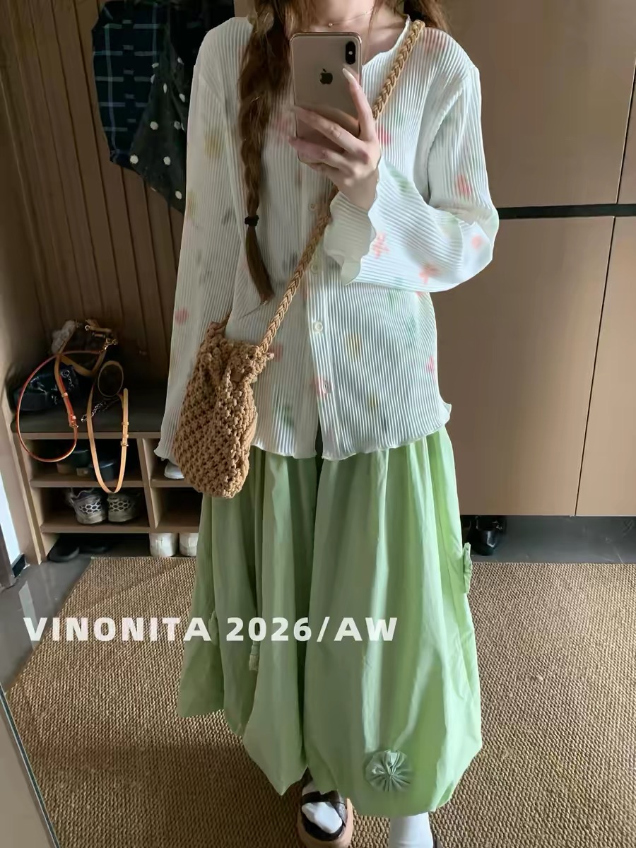 지금 재고 있음 vinonita 26aw 부드러운 초점 꽃 그림자 부드러운 프린트 플리츠 오픈 가디건 맨위