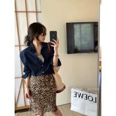 批发MUKOK 豹纹<b class='q'>性感</b>包臀短裙女2026夏季新款垂感直筒百搭显瘦半身裙
