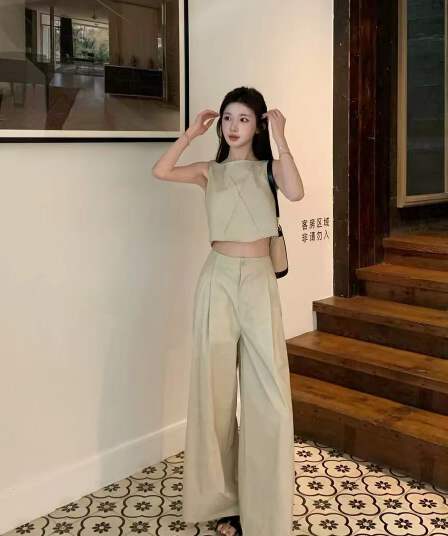 solo 폭발 폭발 느슨함 vibe 품격 고급 센스 민소매 조끼 맨위 코디 캐주얼 넓은 다리 길이 바지 세트