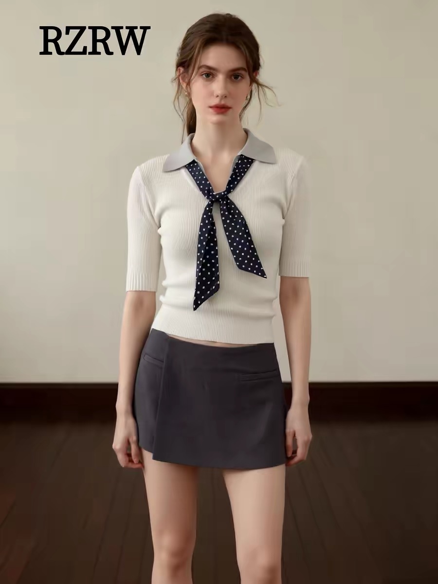 경관 인터넷 미니멀리즘 센스 오래된 돈 센스 POLO 칼라 니트 반팔 여성 의류 몸매 가꾸기 슬림해 보이는 레이스업 페이크 레이어드 맨위