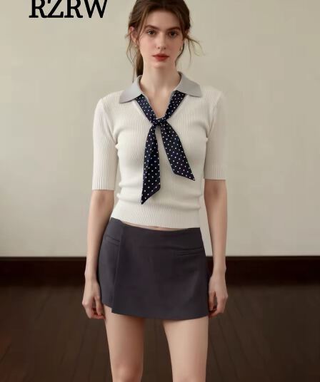 경관 인터넷 미니멀리즘 센스 오래된 돈 센스 POLO 칼라 니트 반팔 여성 의류 몸매 가꾸기 슬림해 보이는 레이스업 페이크 레이어드 맨위