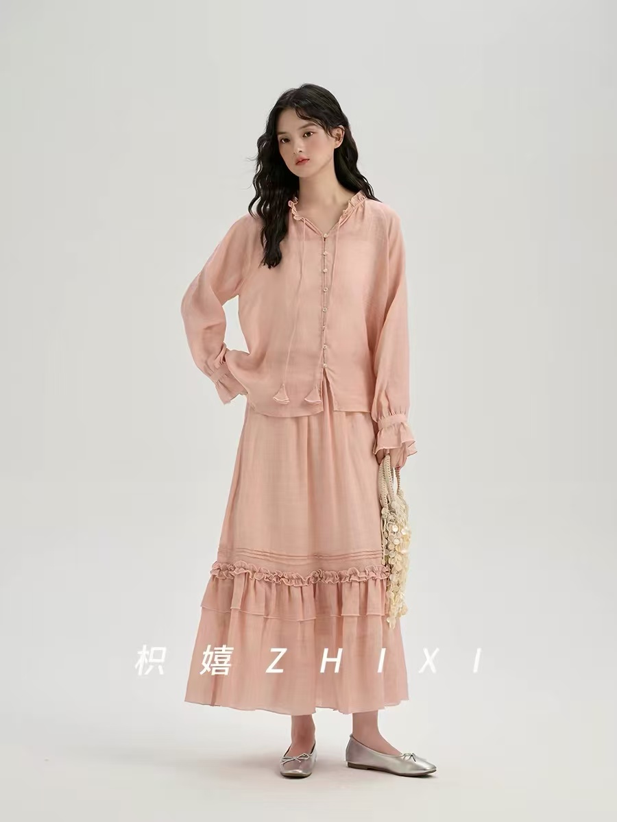 枳 놀이 봄 라미 꽃밭 칼라 셔츠 세트 치마 엠보싱 디자인 반신 스커트 불규칙 셔츠 밑단