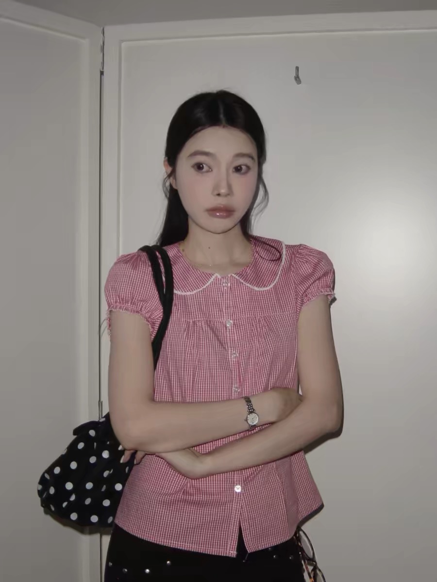 emflf 오리지널 빨간색 체크무늬 레트로 소녀 폴로 칼라 거품 소매 셔츠 디자인 센스 반팔 품격 슬림해 보이는 맨위