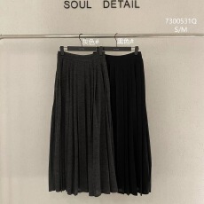 批发正版货soul素予2026秋季天丝<b class='q'>百褶</b>裙垂感半裙女通勤休闲百搭长裙