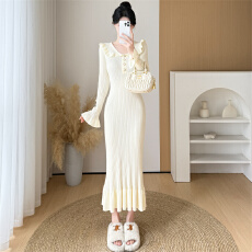 批发法式复古撞色娃娃领收腰针织<b class='q'>连衣裙</b>女修身显瘦气质荷叶边毛衣<b class='q'>长裙</b>