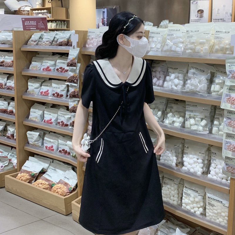 실사 레트로 스타일 배색 베이비 칼라 반팔 여성 드레스 2026 여름 연령 감소 슬림해 보이는 중간 길이 치마