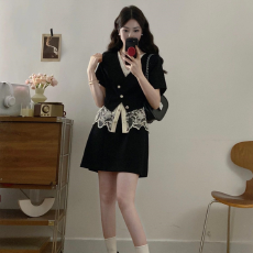 批发今年流行的时尚套装女假两件短袖T恤上衣+高腰阔腿短裤裙两件套装