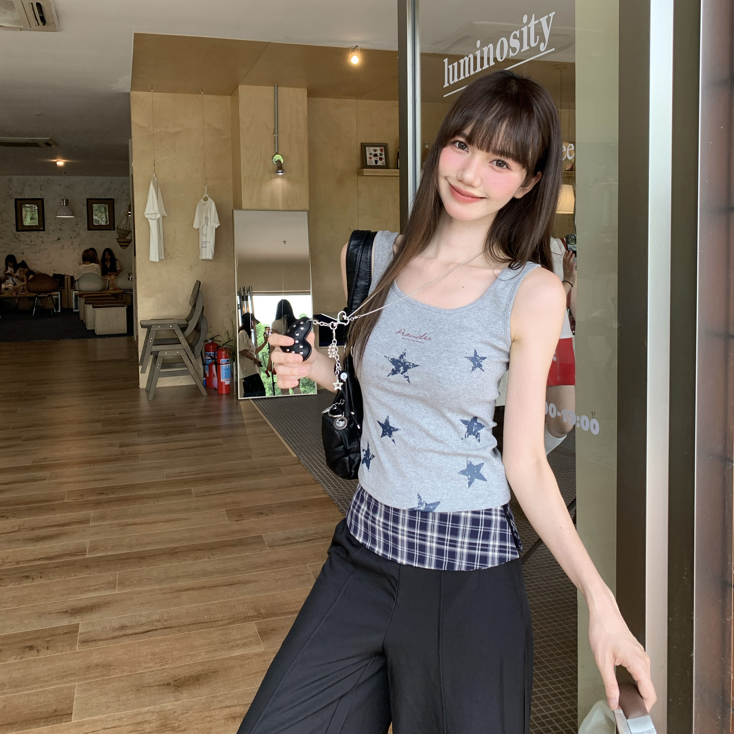 FA34220# 灰色星星印花吊带背心女新款夏季内搭外穿无袖上衣 服裝批發女裝批發服飾貨源