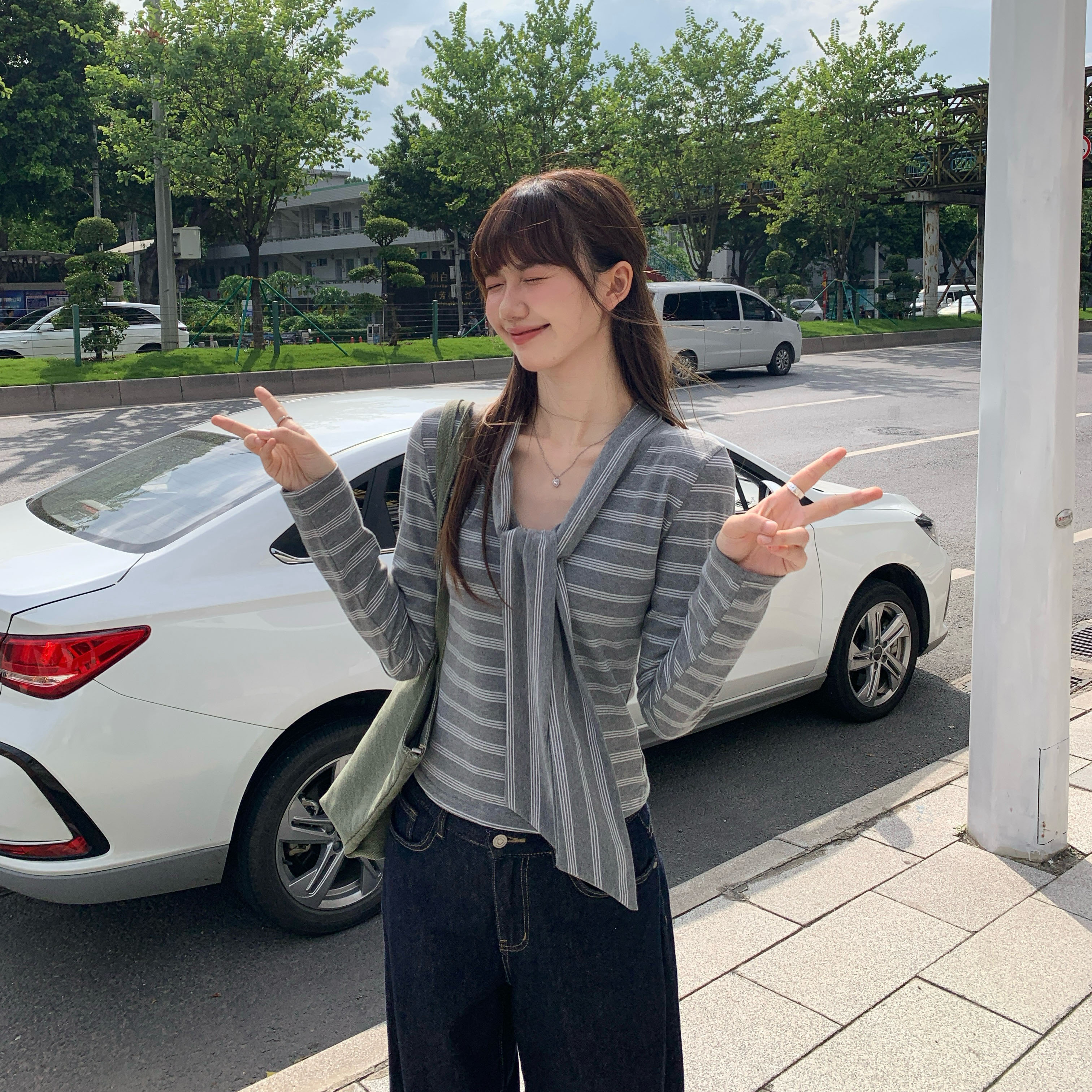 实拍实价#灰色假两件披肩长袖t恤女秋独特漂亮打底衫女内搭设计感