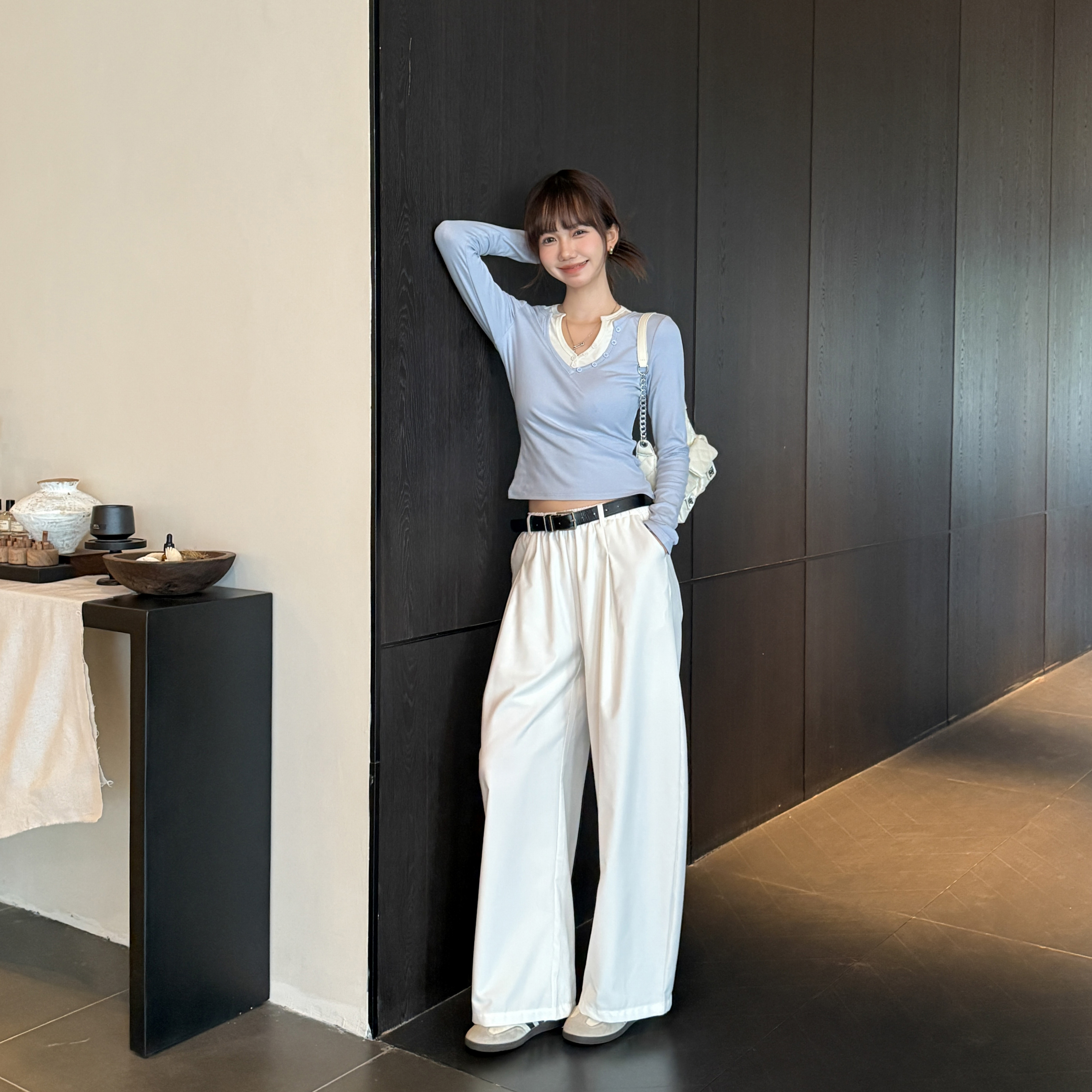 MY70307# 打底衫女内搭新款设计感小众v领蓝色长袖t恤女女裝貨源服裝...