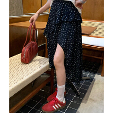 批发实拍实价#黑低白色波点高腰巨好看的半身裙女2026春季薄款显瘦a字