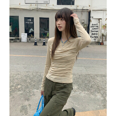 批发实拍实价<b class='q'>网纱</b>长袖t恤女春季2026新款设计感小众褶皱修身短款<b class='q'>上衣</b>