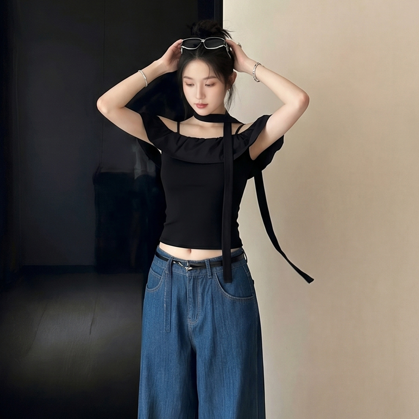 ai 정가 검정색 스트랩 캐미솔 2026 여름 새로운 핫걸 몸매 가꾸기 쇼트 스타일 민소매 오프숄더