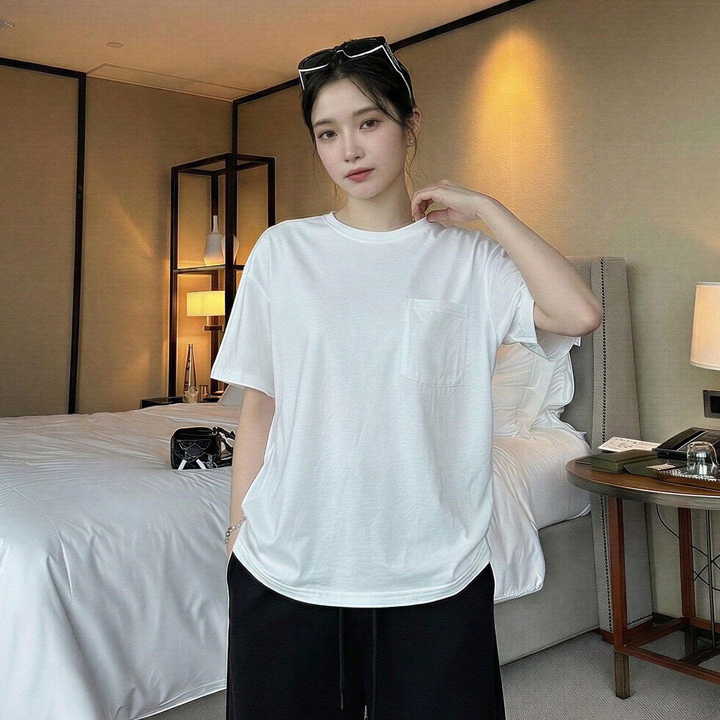 ai 정가 화이트 V넥 나비 넥타이 홀로우 아웃 여성 셔츠 2026 새로운 여름 몸매 가꾸기 슬림해 보이는 긍정적 인 어깨