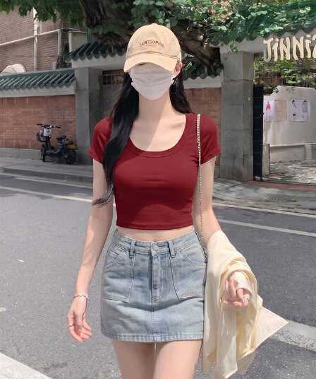 실사 정가 V넥 긍정적 인 어깨 반팔 순면 티셔츠 여름 반소매 티셔츠 핫걸 슬림해 보이는 몸매 가꾸기 이슬 뼈의 쇼트 스타일
