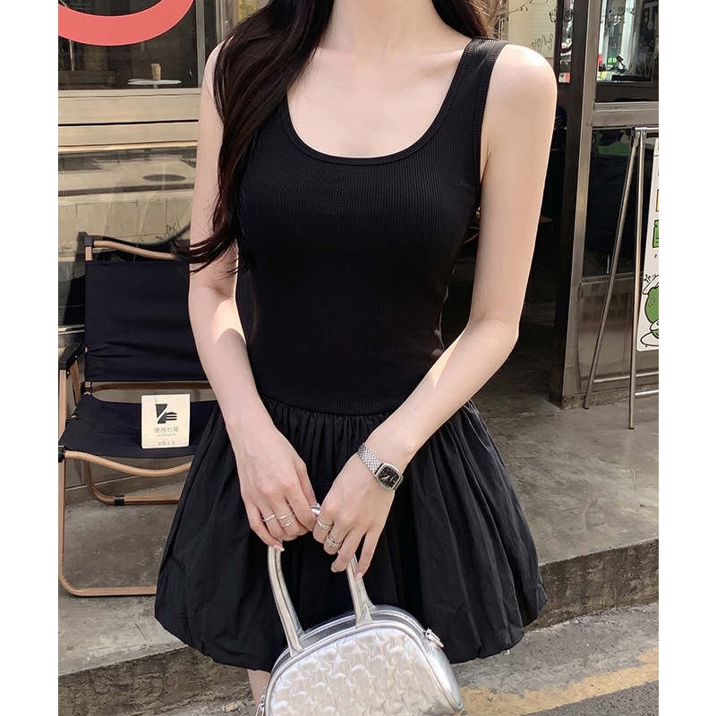 실사 정가 발레 바람 검정색 민소매 조끼 여성 드레스 여름 해변가 휴가 몸매 가꾸기 슬림해 보이는 한 마디 꽃