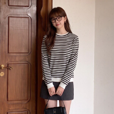 批发实拍实价#圆领长袖<b class='q'>t</b><b class='q'>恤</b>女秋季设计感小众套头打底衫内搭假两件上衣