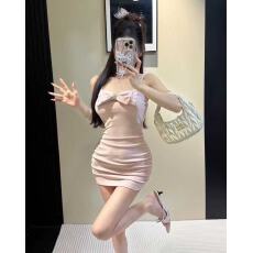 批发管网图纯欲性感蝴蝶结手工钉钻吊带连衣裙加绒褶皱收腰包臀<b class='q'>短裙</b>