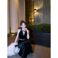 批发轻奢风气质钉钻丝绒约会宴会<b class='q'>礼服</b>长<b class='q'>裙</b>子秋冬辣妹收腰连衣<b class='q'>裙</b>