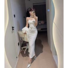 批发实拍辣妹一字肩挂脖闪钻吊带<b class='q'>连衣裙</b>感显瘦包臀小妈打底加绒中长裙