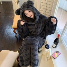 批发果子狸 珊瑚绒260克宽松大睡袍中长款连帽睡裙女士家居服