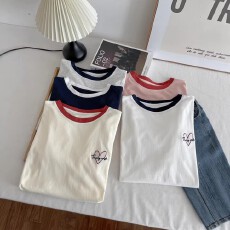 批发韩版ins撞色圆领短袖<b class='q'>t</b><b class='q'>恤</b>女夏新款设计感刺绣别致小衫气质上衣